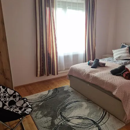 Donaublick Apartment *